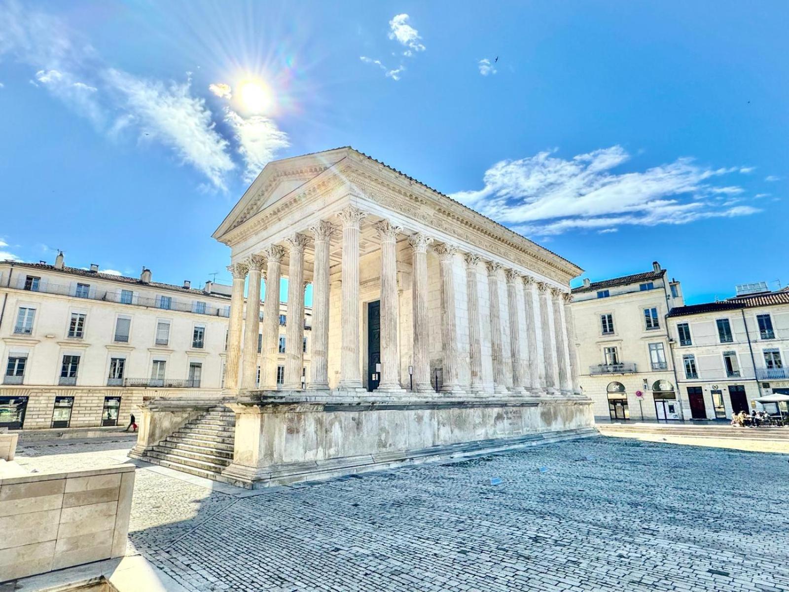 Au Coeur Du Centre Historique - Immeuble Classe - Terrasse - Climatise Nîmes Exterior foto